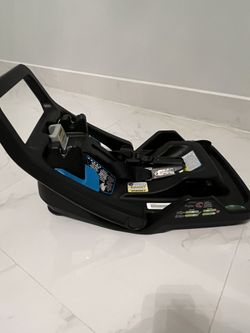 Baby Jogger® RapidLock™ Infant Car Seat Base in Black