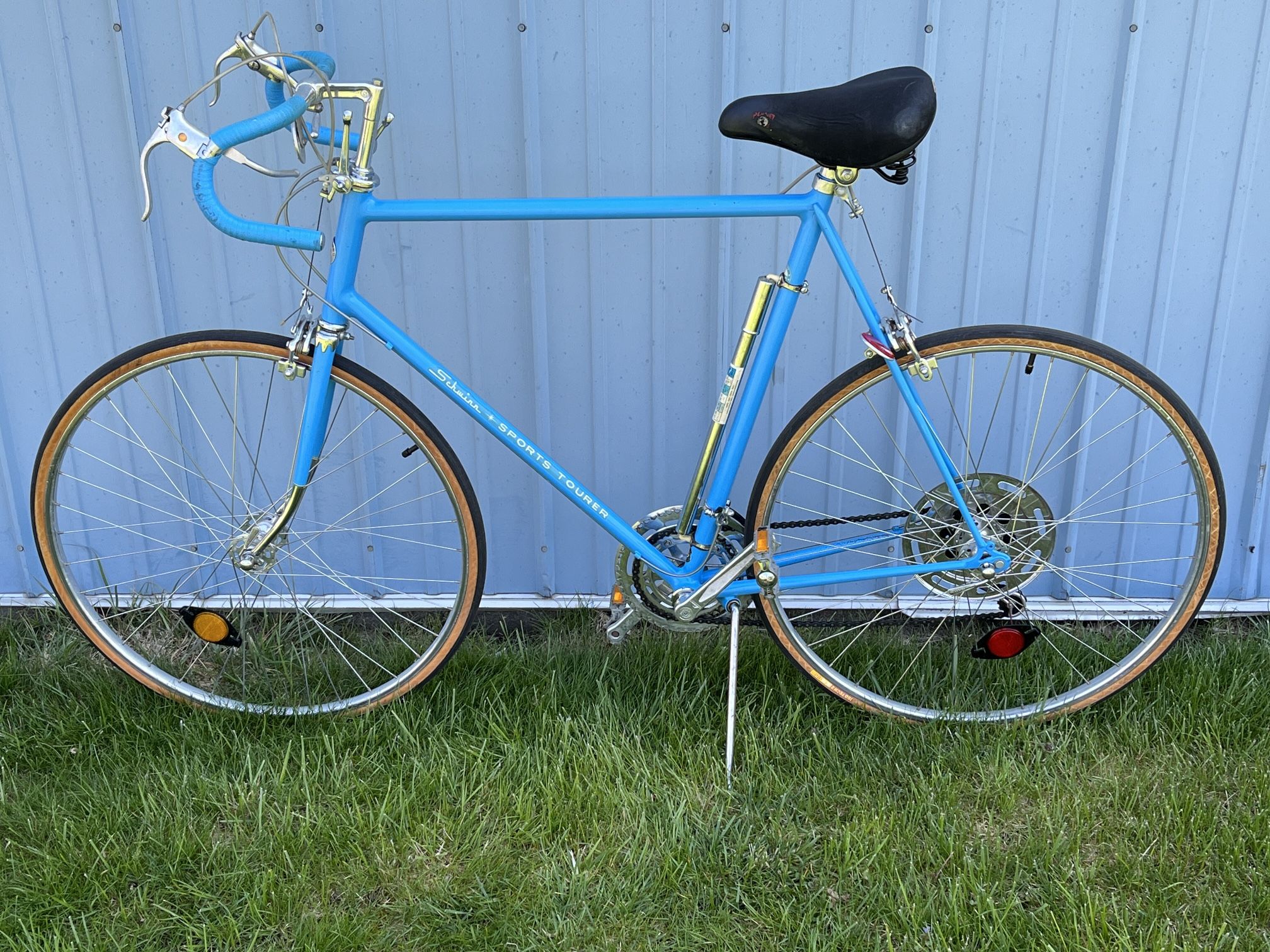 schwinn sports tourer bicycle - Vintage Road Bike - Silver Elements: 1972 Schwinn Sports Tourer