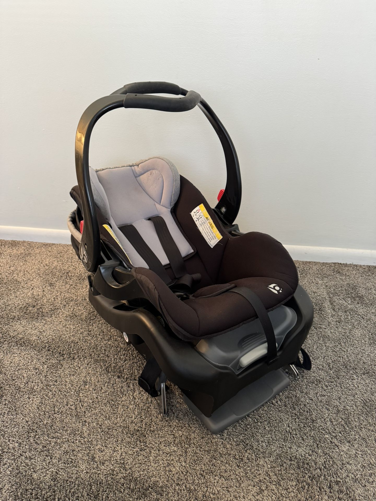 Baby Trend Snap Tech 35 Car Seat