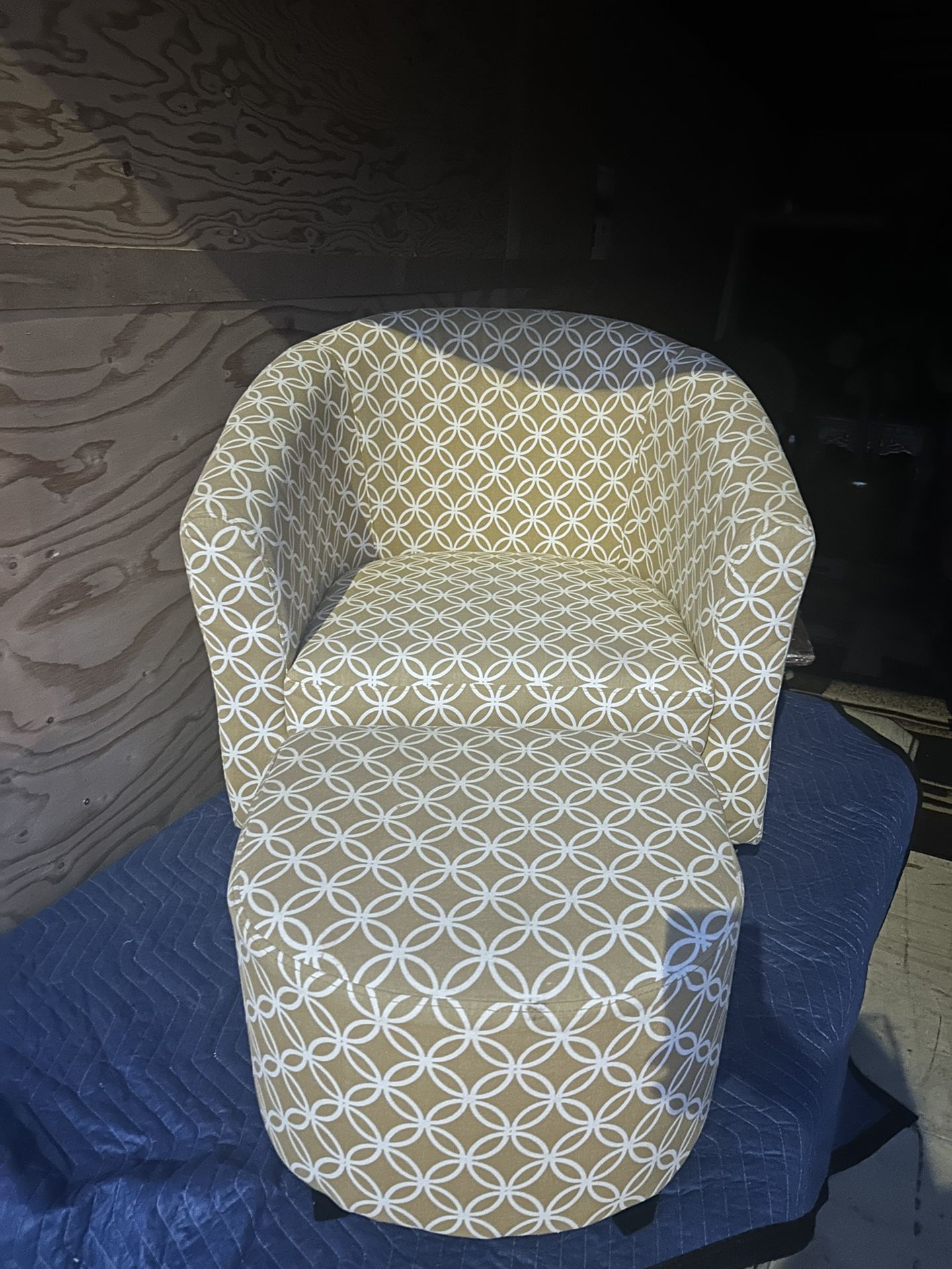 Yellow Sitting Chair With Ottoman