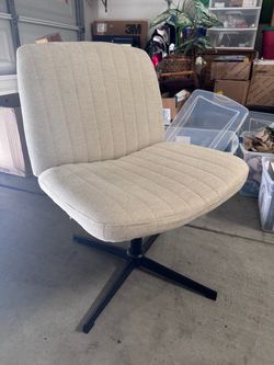 Criss Cross Chair - Wide Fabric Chair (Beige)