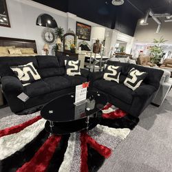 2 Pc Sofa And Loveseat 