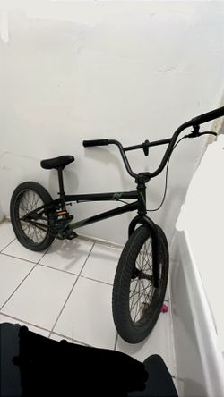 BMX BIKE
