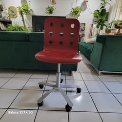 Chair ( Swivel Desk Chair)