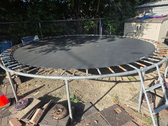 Trampoline