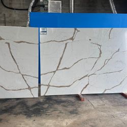 Calacatta Oro Quartz Slabs For Kitchen Countertops 