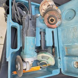 Makita grinder