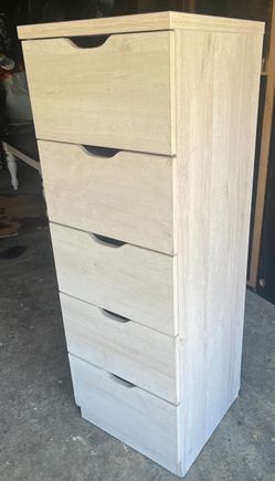Tall 5-Drawer Chest Dresser