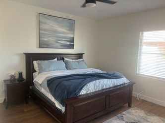 King bed and 2 night stands