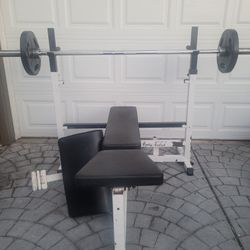 body Solid bench press n weights