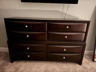 Free dresser