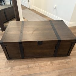 Coffee Table With Storage 