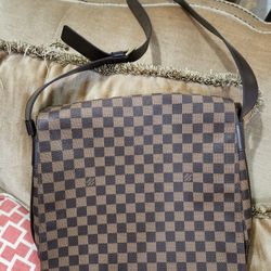 Authentic Louis Vuitton Carry Bag