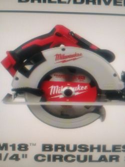 Milwaukee M18 brushless 7-1/4 in circular saw