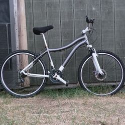 Bicycle Aluminum frame. Front shocks. Disk Brakes, For Mountain, Roads or Trails. In Great condition, Light Weight