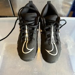 Nike Alpha Kids Football Cleats - 1.5Y