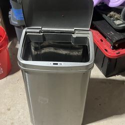 Electric Trash can 