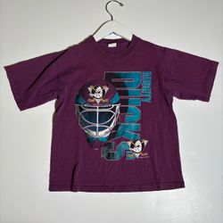 Vintage 90s Mighty Ducks youth tshirt sz 6/8t fit