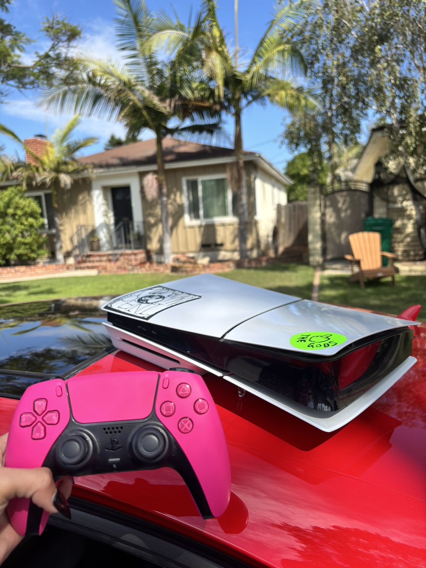 PlayStation 5 Plus Pink Remote