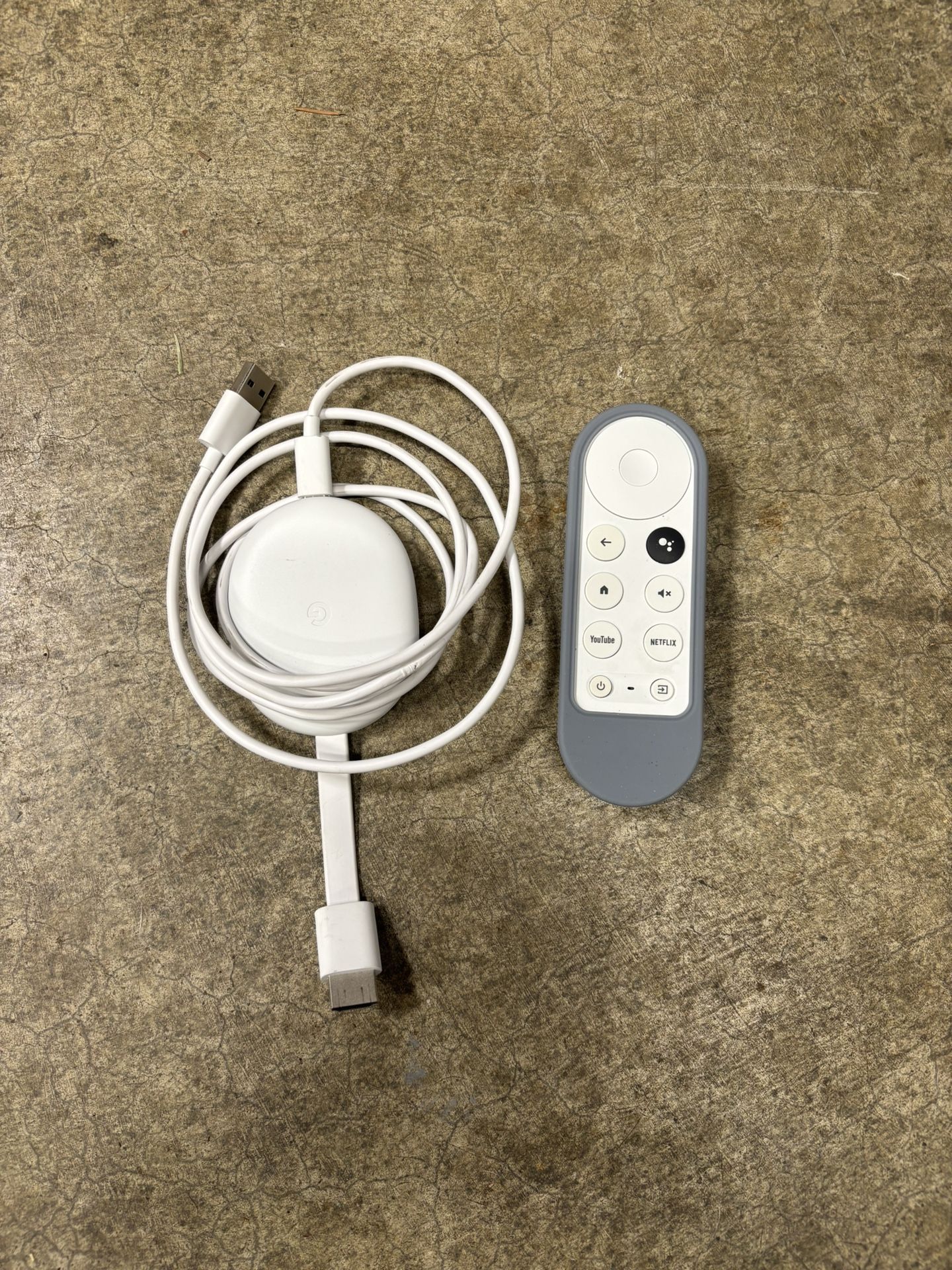 Google Chromecast Model GZRNL with Remote