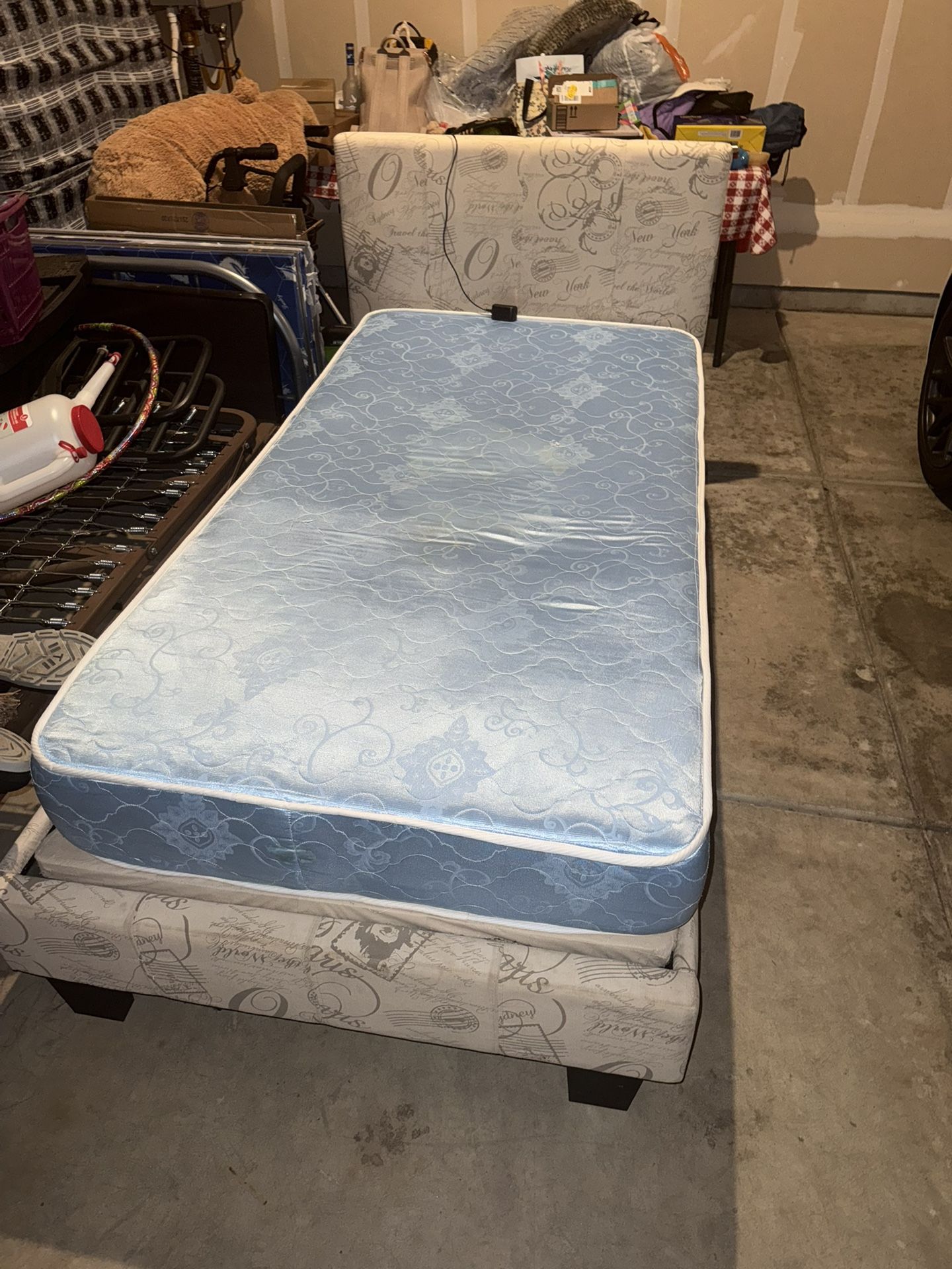 Bed & Mattress Both Used For Sale