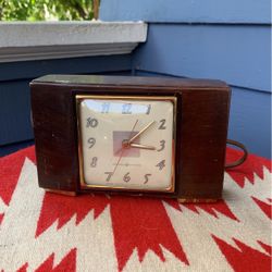 Original Vintage Working General Electric Clock Model 3H176 Wood/Brass
