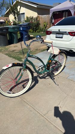 Bike for sale send me a message for the prices. Bike is not a dollar.