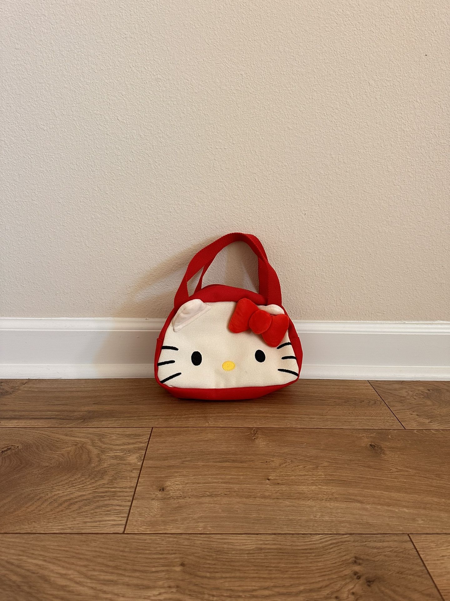 hello kitty bag