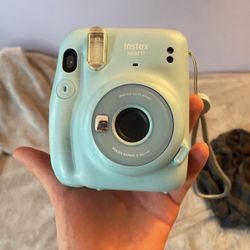 Instax Mini 11 