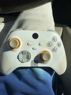SCUF Instinct