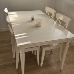 White Dinner Table