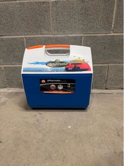 Igloo 16-Quart Playmate Elite Cooler Ice Chest - Blue which can hold up to 30cans.  18$ cash