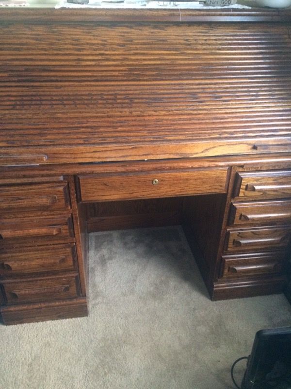 Roll top desk