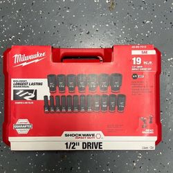 New Milwaukee 1/2 In Drive SAE 6 Point Impact Socket Set