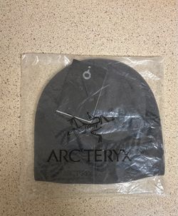 ARC'TERY • HATS AND CAPS