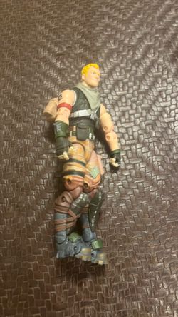 Fortnite Jonesy Legendary Series 4" Figure GI Joe Classified Buzzer Dreadnoks