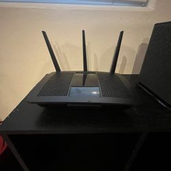 Black Home Internet Router / Modem Fast Speed