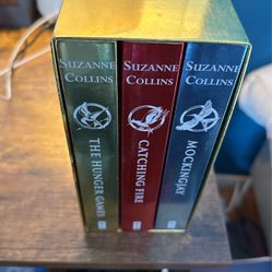 The Hunger Games Trilogy Book Set