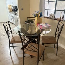 Kitchen Table And Chairs 