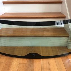 2016-2018 Honda HR-V lift gate glass.