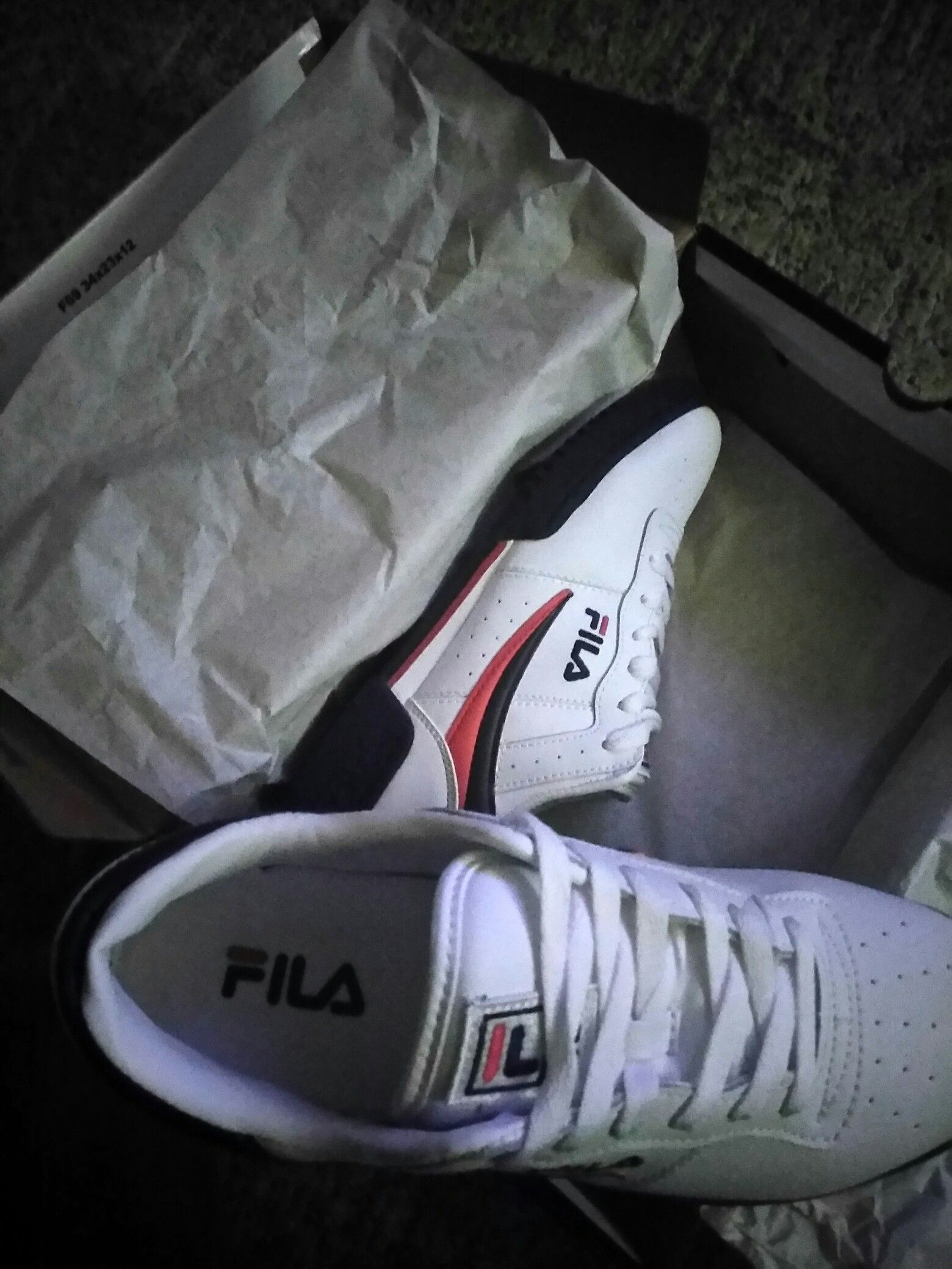 White Fila's