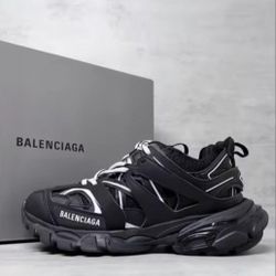 Balenciaga Track Size 11