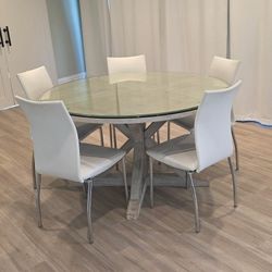 Glass Top Table & 5 Chairs - Round Dinning Room Table
