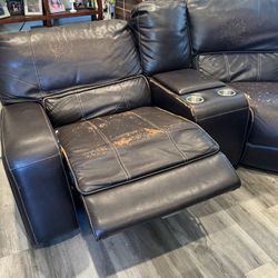 Electric Couch Recliner Works Well 