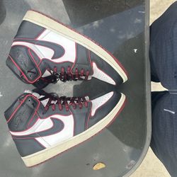 Jordan 1 Bloodlines
