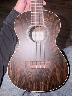 Cordoba 15TB-E Bocote Tenor acoustic-Electric Ukulele Natural