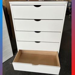 5 drawers dresser / Five drawers dresser