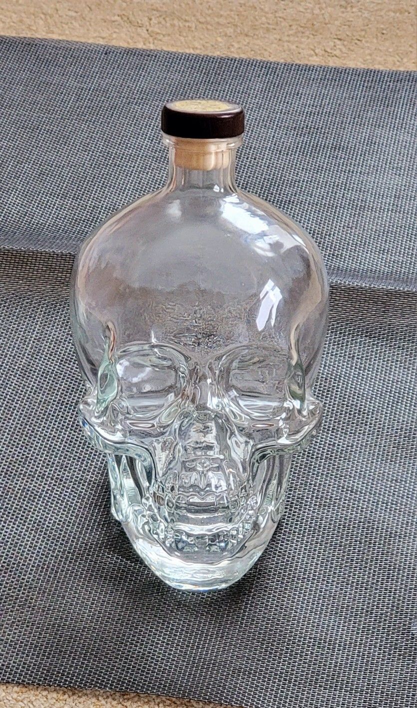 COOL Glass Crystal Head SKULL Decanter w/cap UNUSUAL Solid QUALITY