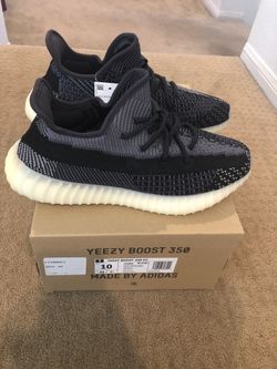 Yeezy 350 V2 Carbon Size 10 DEADSTOCK