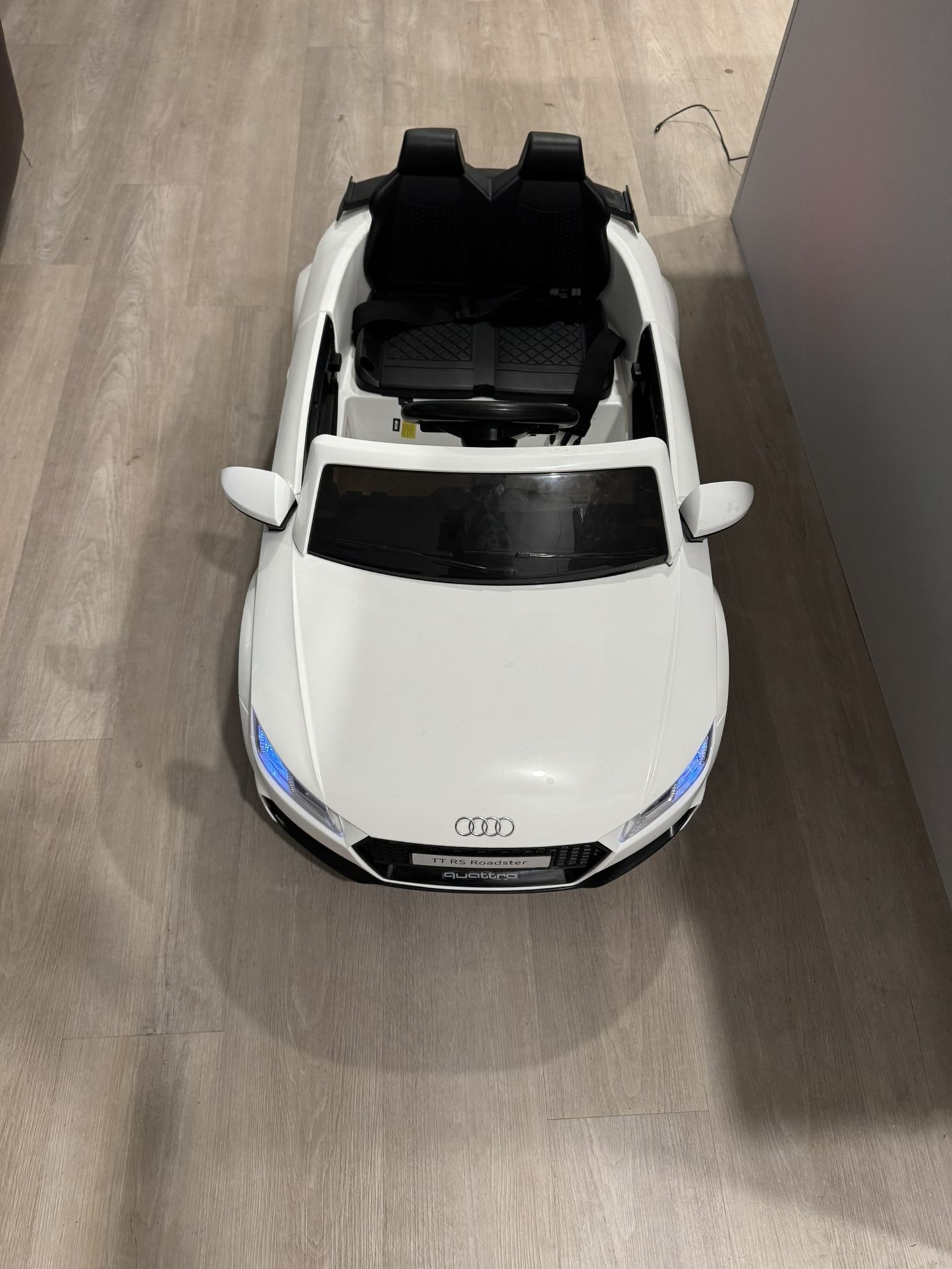 Audi TT kids electric car